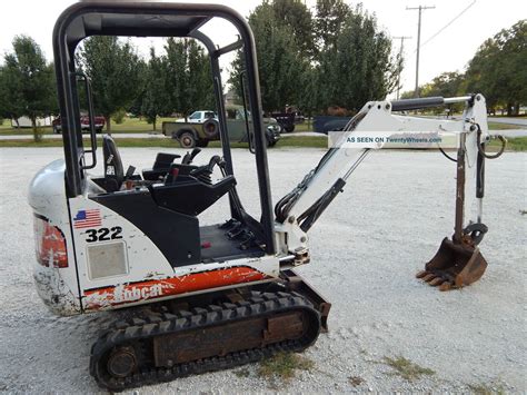 used bobcat 322 mini excavator|bobcat 322 specs.